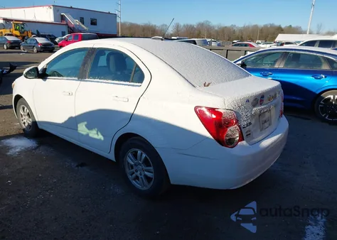 2015 Chevrolet Sonic Lt Auto z USA, uszkodzony, nr VIN 1G1JC5SH7F4155893